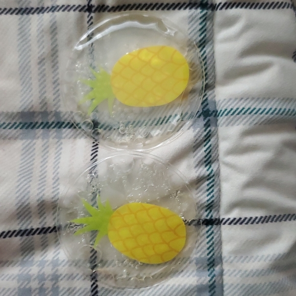 Claire's Other - Pineapple Facial Eye Mask